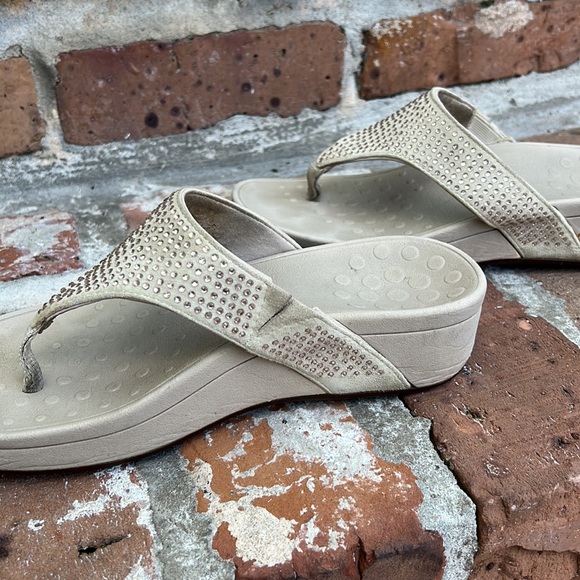 Vionic sandals - Picture 5 of 15